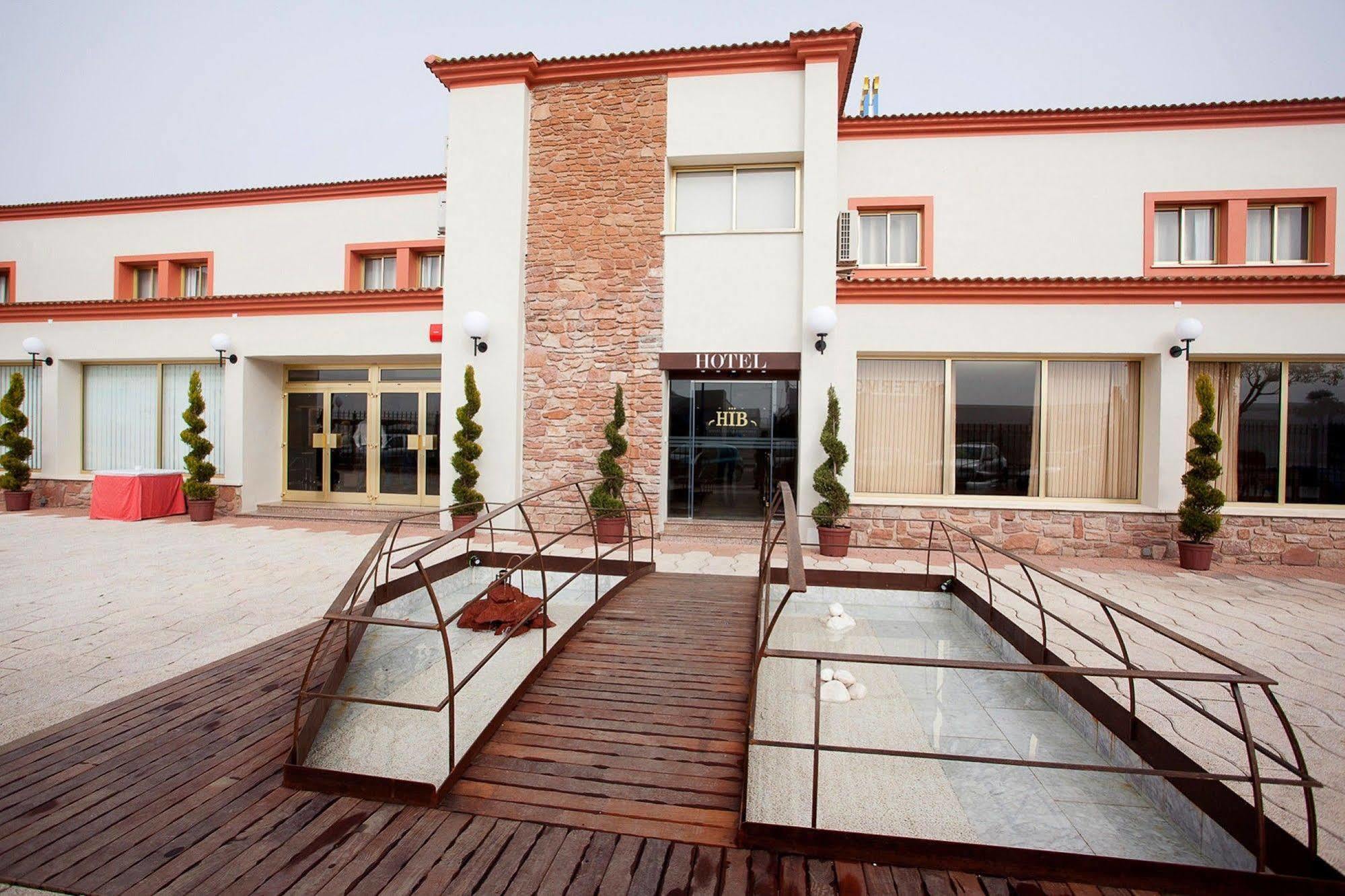 Hotel Insula Barataria Alcazar de San Juan Exterior photo